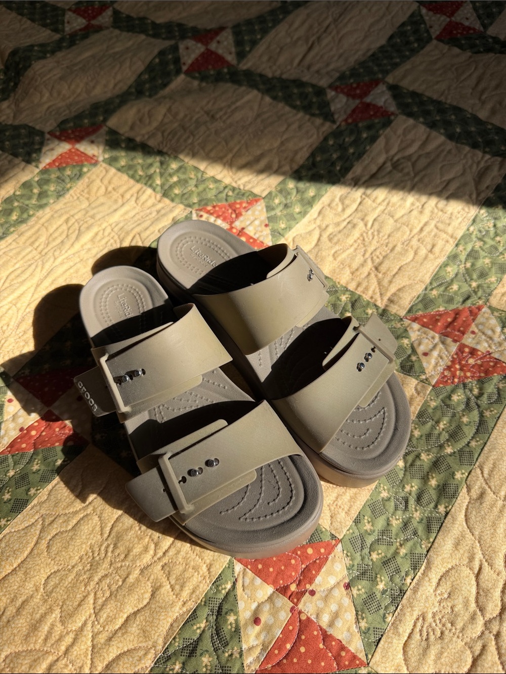 Crocs Brooklyn platform sandals